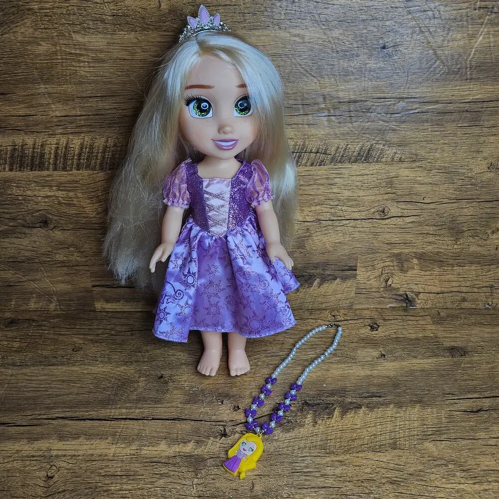 Disney Princess My Friends Rapunzel Doll  White Purple Necklace